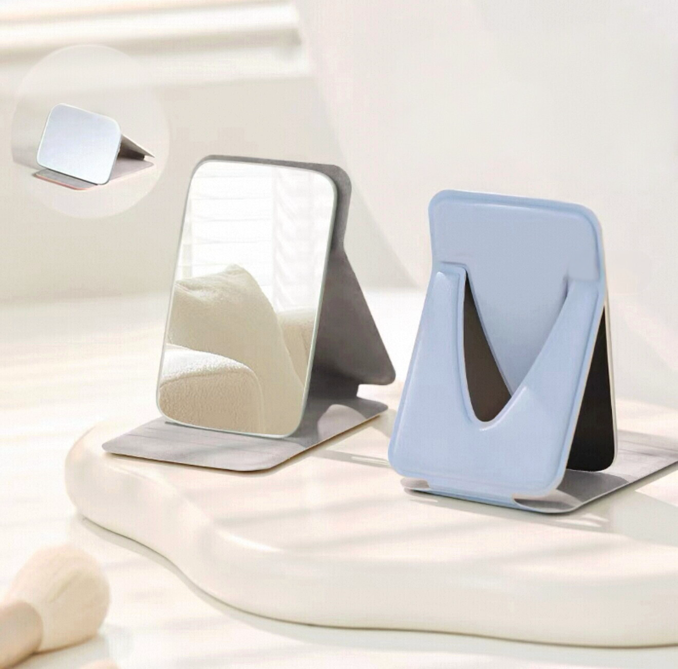 Portable Makeup Mirror – Foldable with LED Light