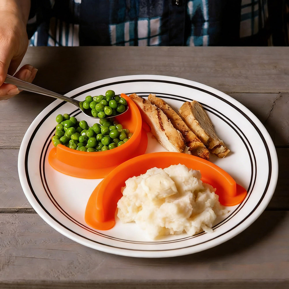 Plate Divider 2 PACK- Food Separator - Food Safe Silicone