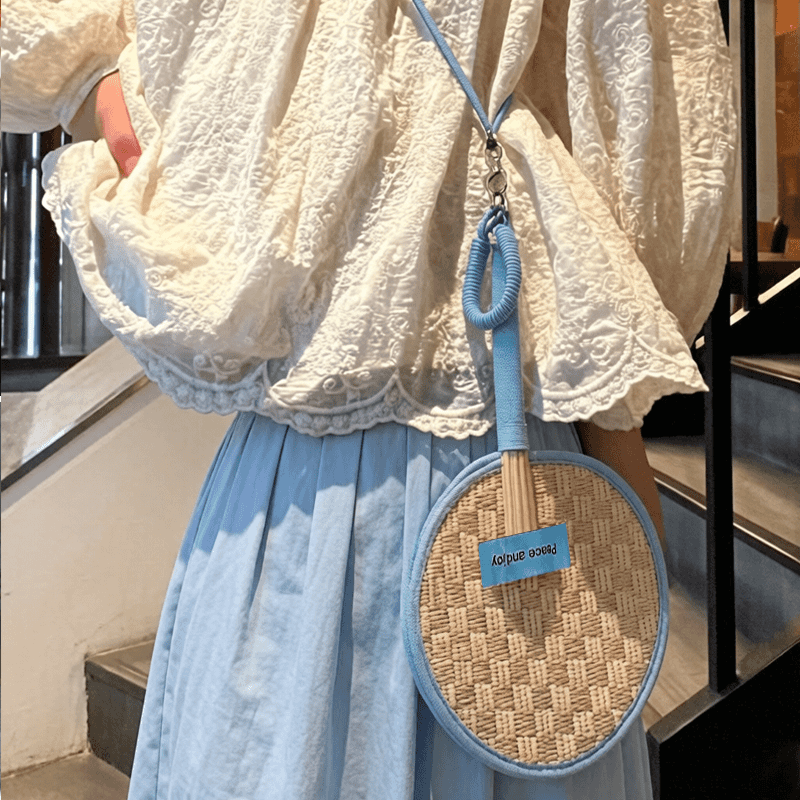Handcrafted Natural Wheat Straw Fan – Elegant Crossbody Summer Fan