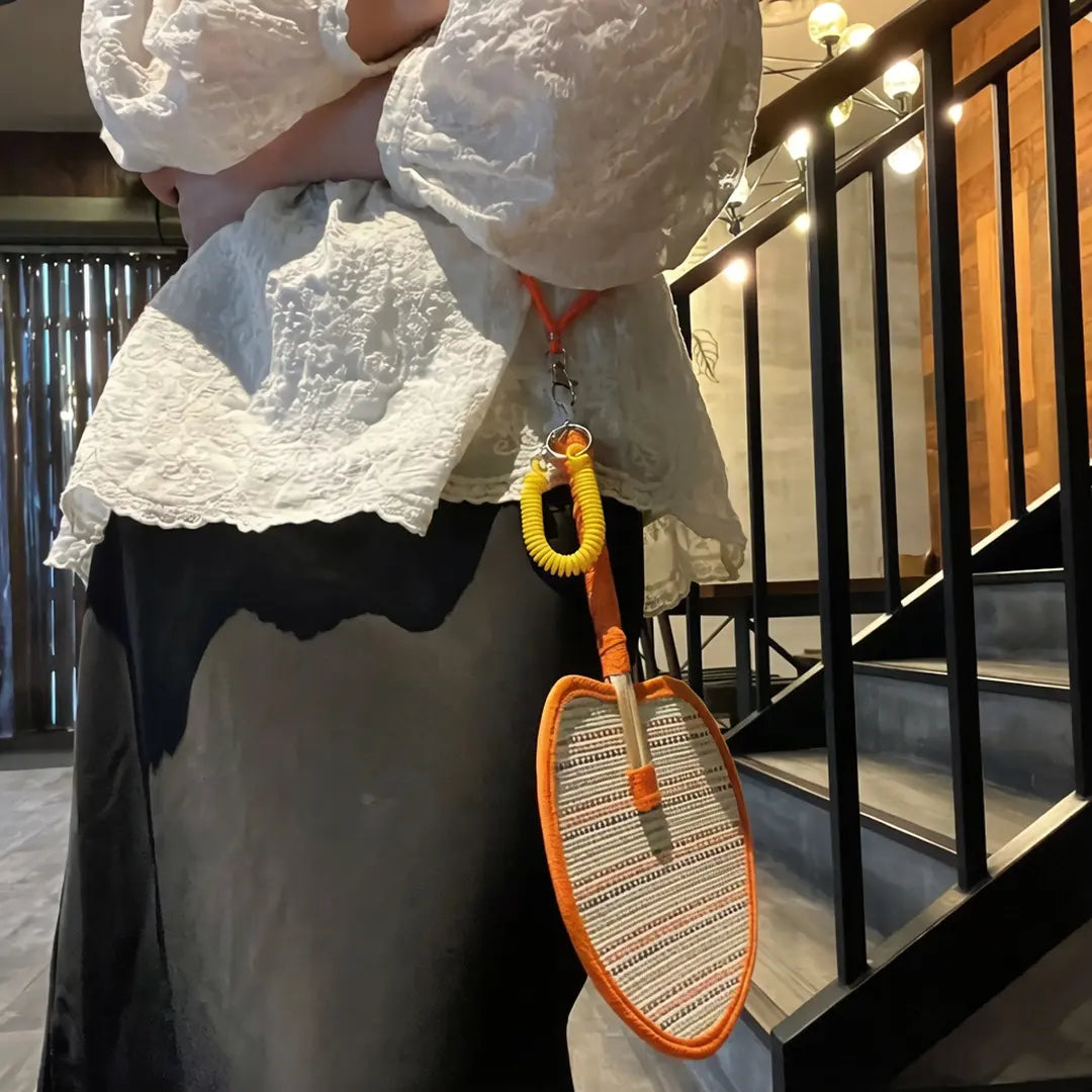 Handcrafted Natural Wheat Straw Fan – Elegant Crossbody Summer Fan